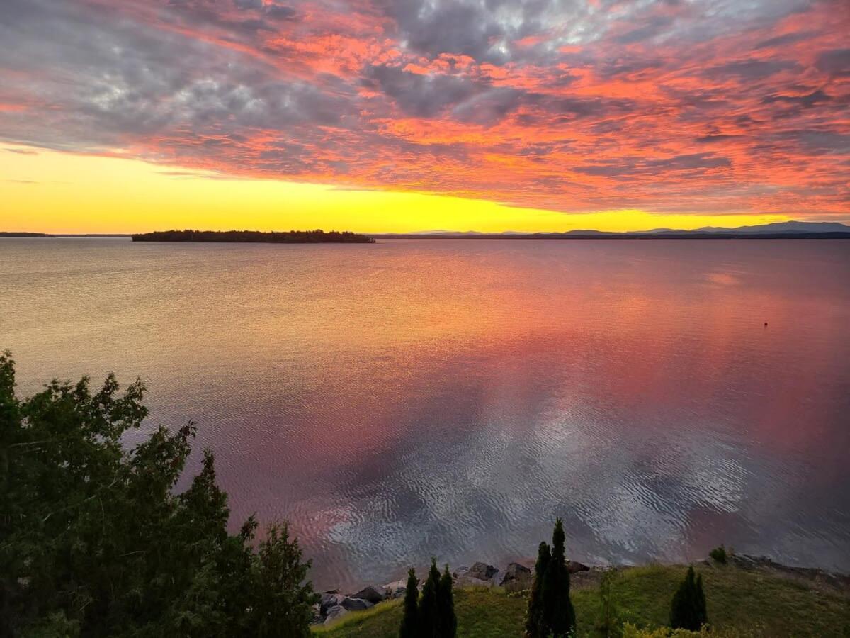 Loza House Adirondack Skydeck Unit Lake Front Plattsburgh Εξωτερικό φωτογραφία